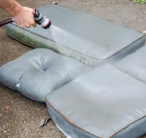 cleaning patio cushions