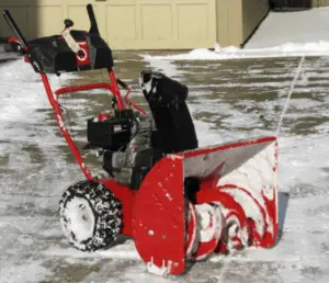 Gas snow blower